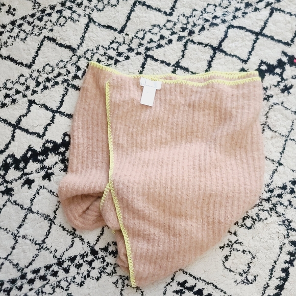 Anthropologie Boucle Scarf - Picture 4 of 7